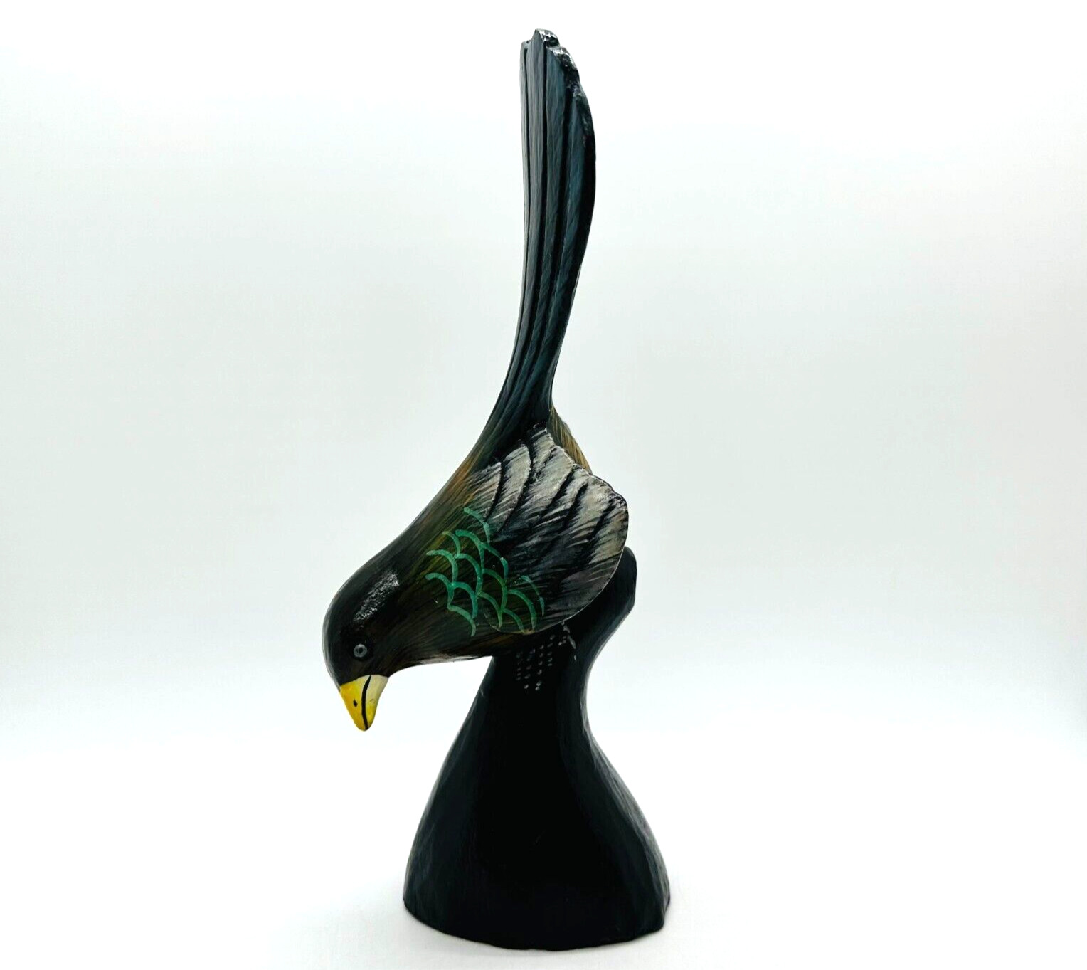 Carved Perched Bird Light Weight Wood Folk Art 8.5\'\'
