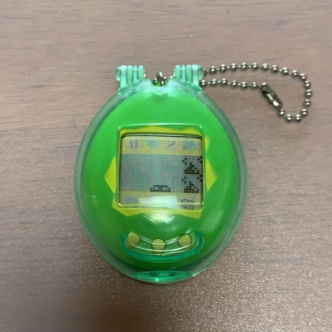 M220 FIRST GENERATION TAMAGOTCHI BODY YELLOW GREEN WITH CASE