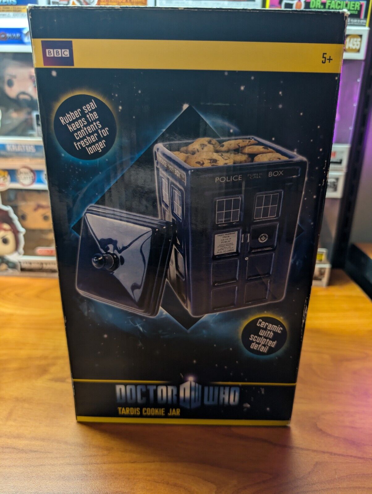 Doctor Who Tardis Ceramic Cookie Jar In Box BRAND NEW