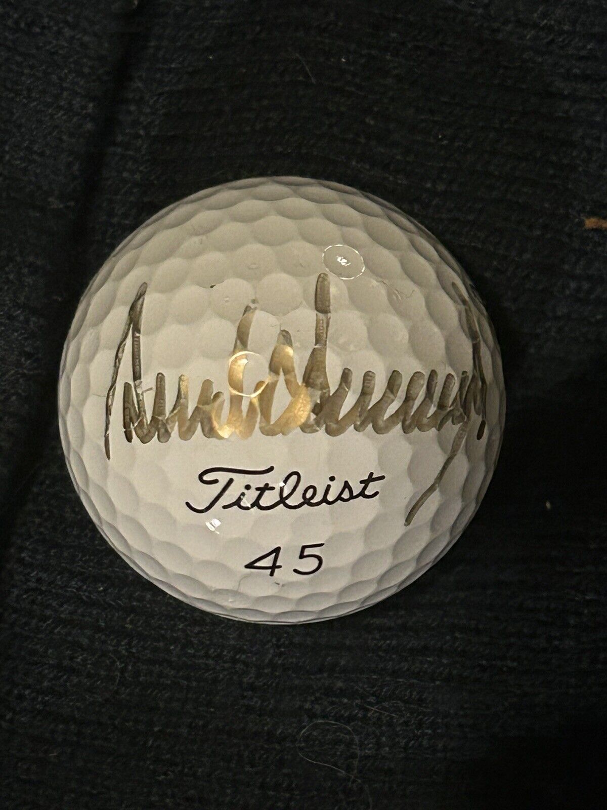 President Donald Trump Full Signed Golf ball Titleist Pro V 1 ,gold Sharpie USA