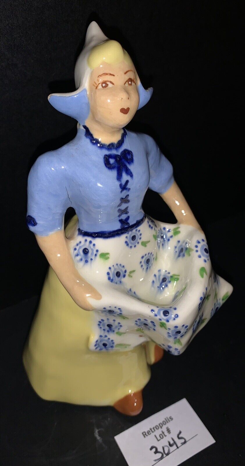 Vintage Porcelain Ceramic Figurine Dutch Girl Woman Apron Ring Trinket Holder