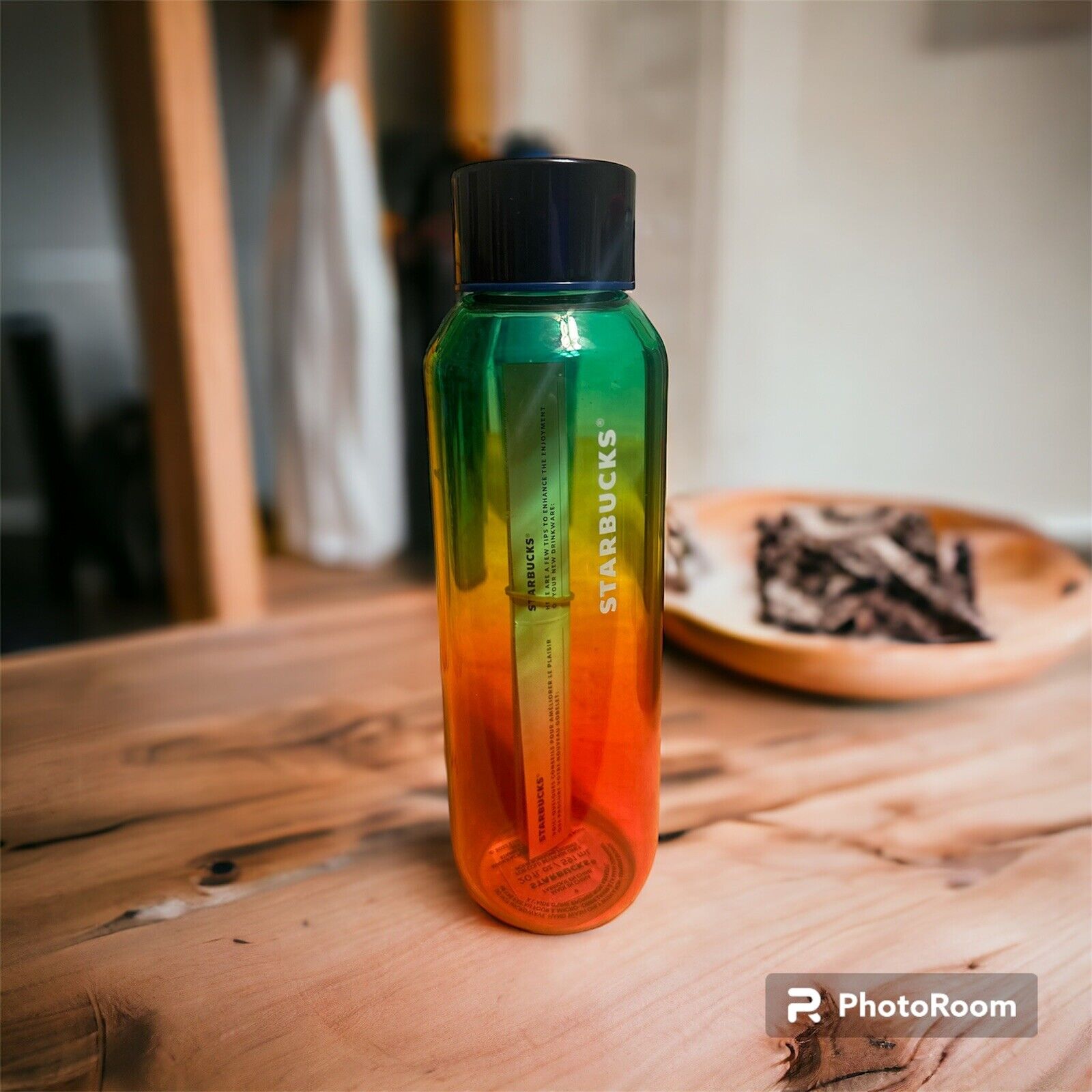 Starbucks Rainbow Gradient Ombre Glass Reusable Water Bottle 20 oz