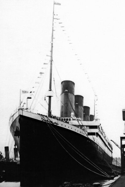 New 5x7 Photo: White Star Line RMS TITANIC, Ill-fated Ocean Liner in 1912