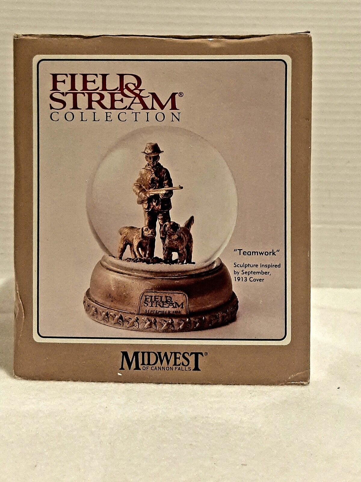 Field And Stream Collection Snow Globe Teamwork 1996 Midwest of Cannon Falls 