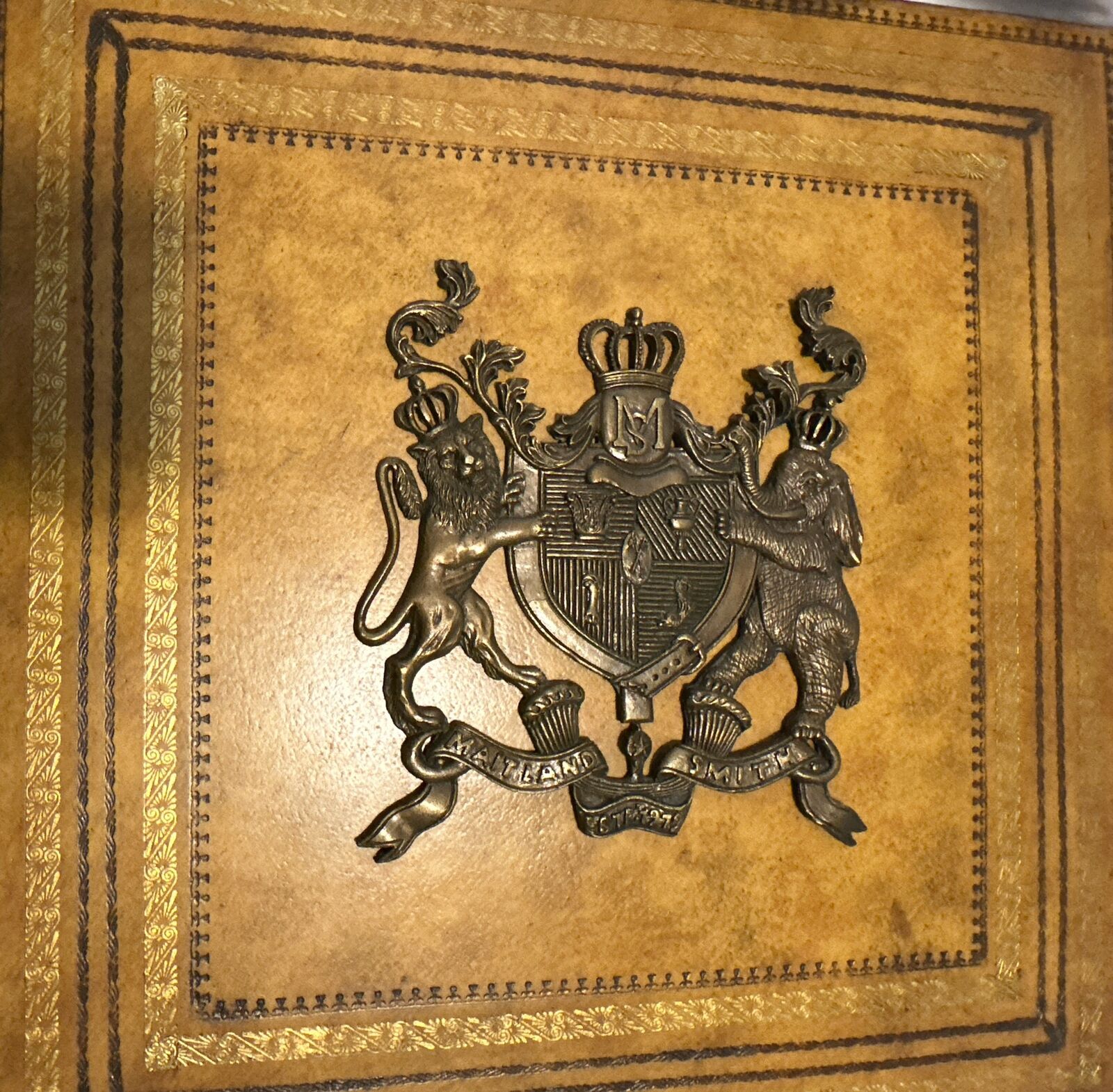 Maitland Smith English Crest Elephant Lyon Brass Crest Handmade - RARE - NEW