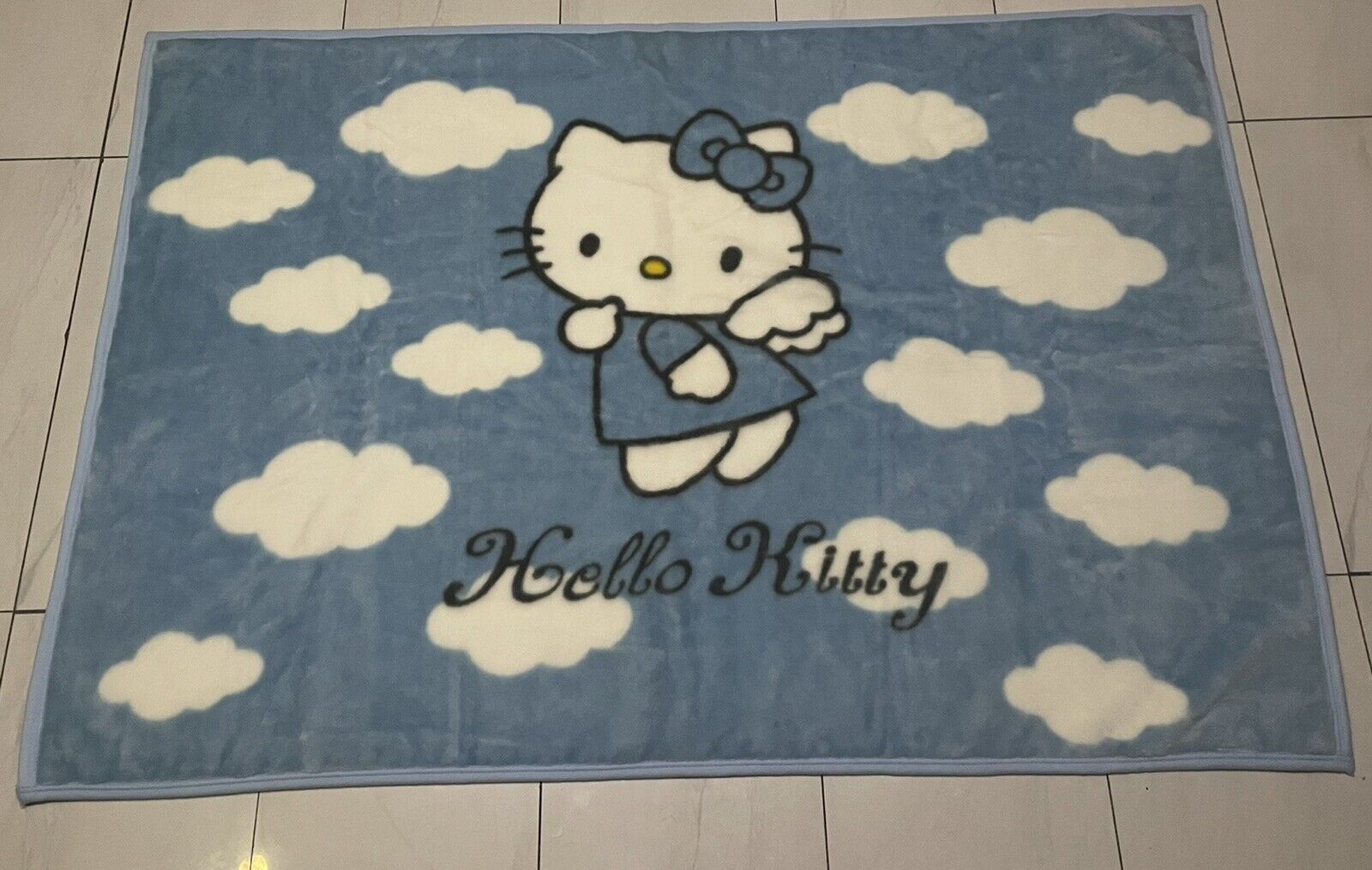 Only One Vtge Sanrio 1999 Hello Kitty Angel Wings Plush Blanket 39 1/2”X55 1/4”