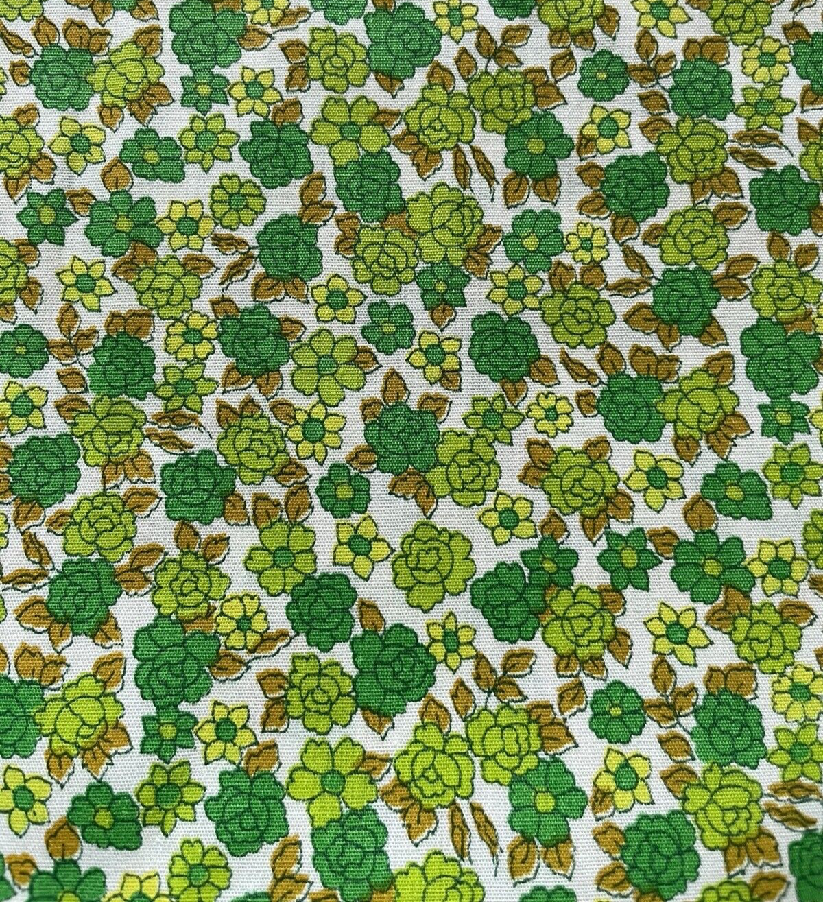 Fabric Vintage Small Floral Print Green, Lime Green  36\