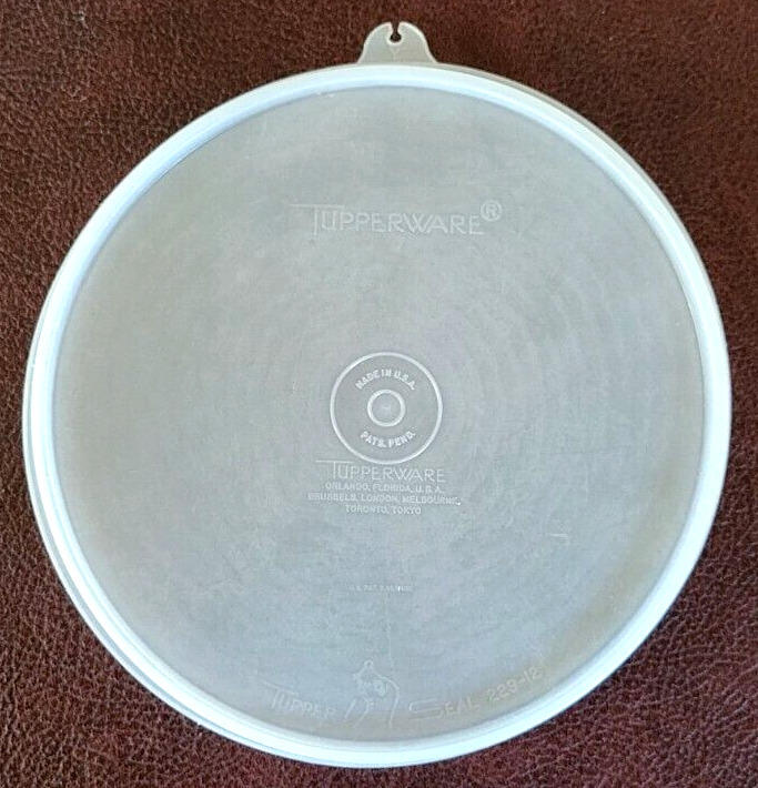 Vintage Tupperware Replacement Lid #229-12 Y Tab Clear 8-1/4” Dia. “Tupper Seal”
