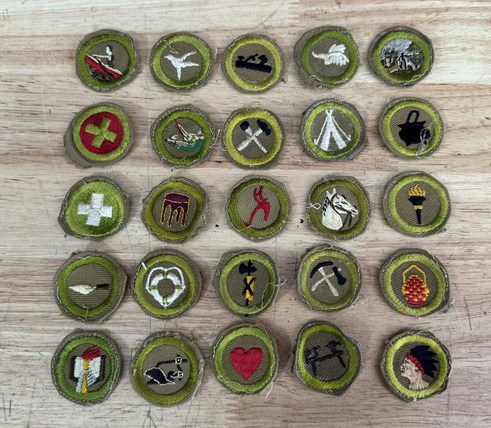 (26) Vintage BSA Boy Scouts Merit Badges Patches Round Embroidered
