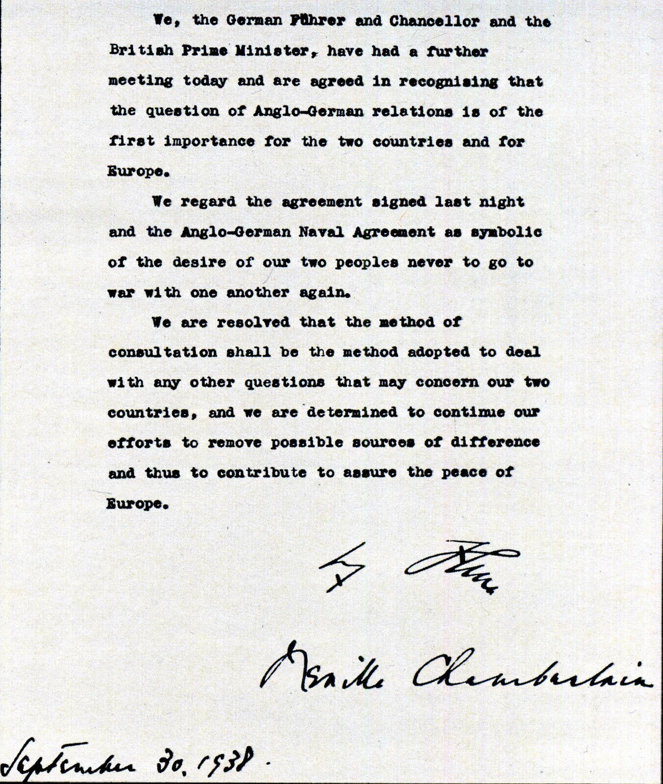 NEVILLE CHAMBERLAIN Signed MUNICH AGREEMENT Document (Sept 1938) WW2 reprint