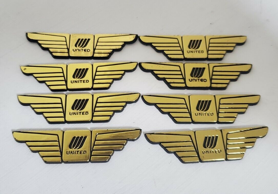 Lot of 8 - vintage UNITED Junior Pilot Wings Pin Back Plastic - 