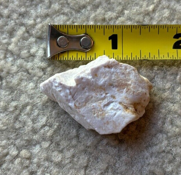 Talc rock stone mineral (Death Valley, California)(15g)