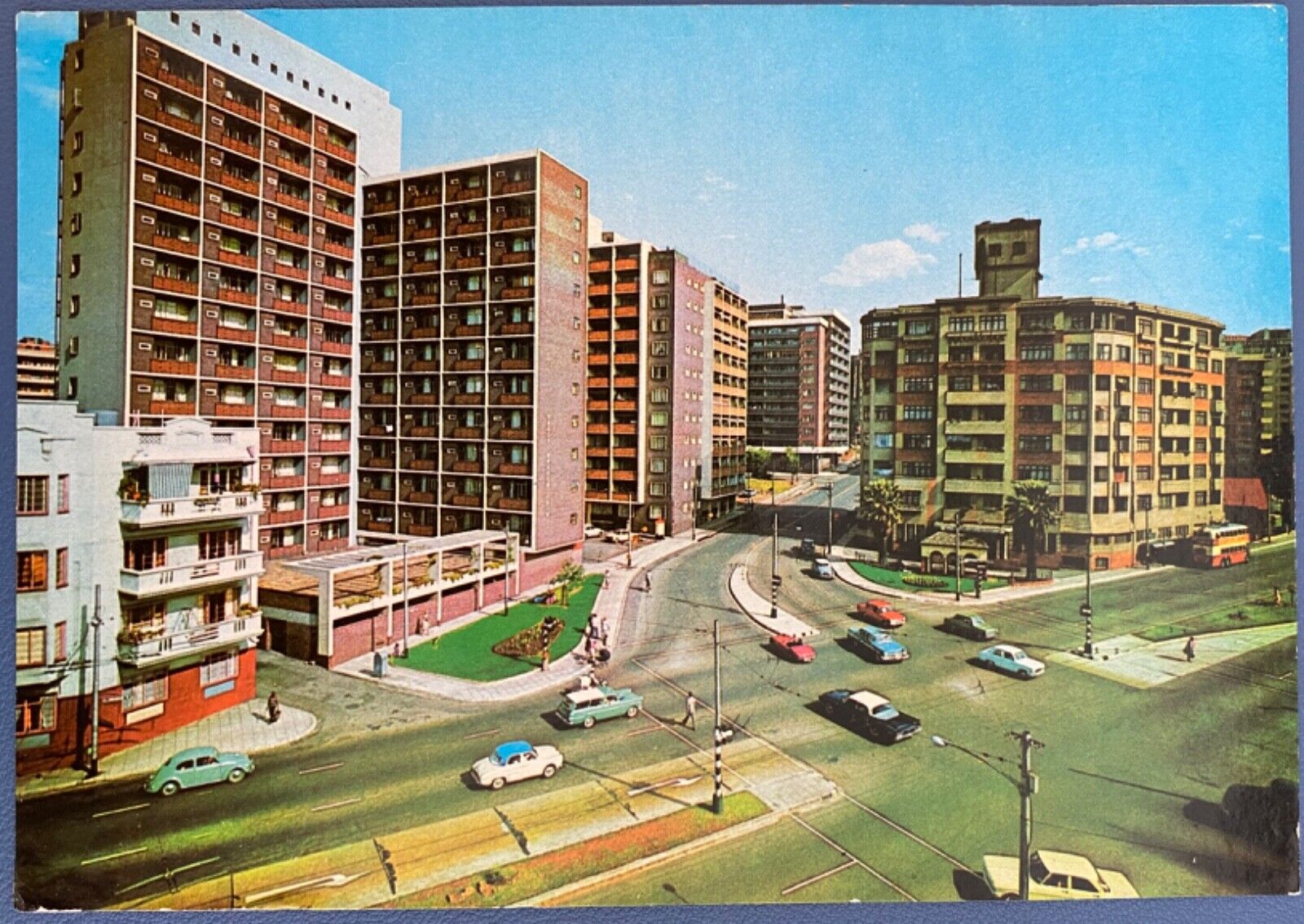 SOUTH AFRICA -   Johannesburg - Vintage Postcard   - CLARENDON PLACE