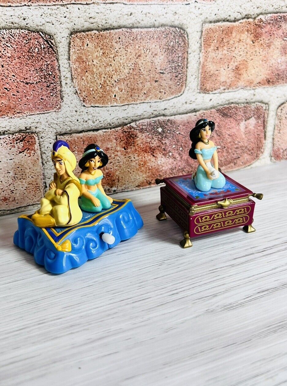 Jasmine Aladdin Box Wind Up Disney Store Windup Carpet Charm Princess Figure Lot