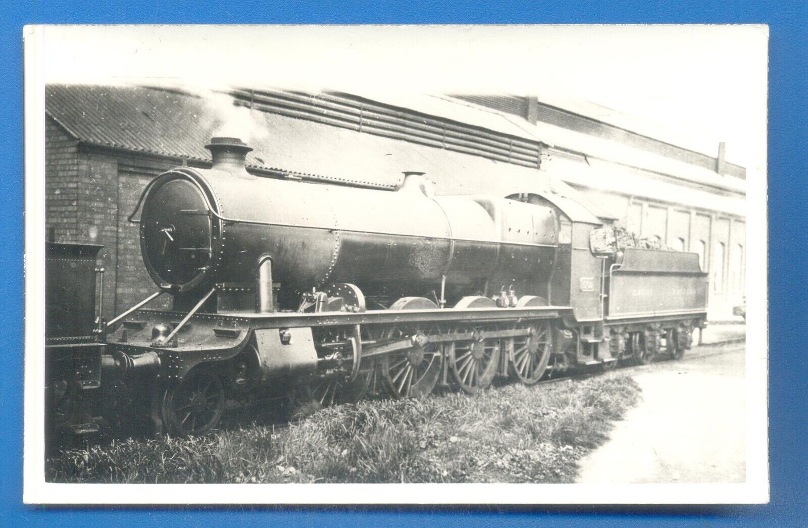 4702 AT OLD OAK COMMON 16/5/25.PHOTOGRAPH 9 x 14cms
