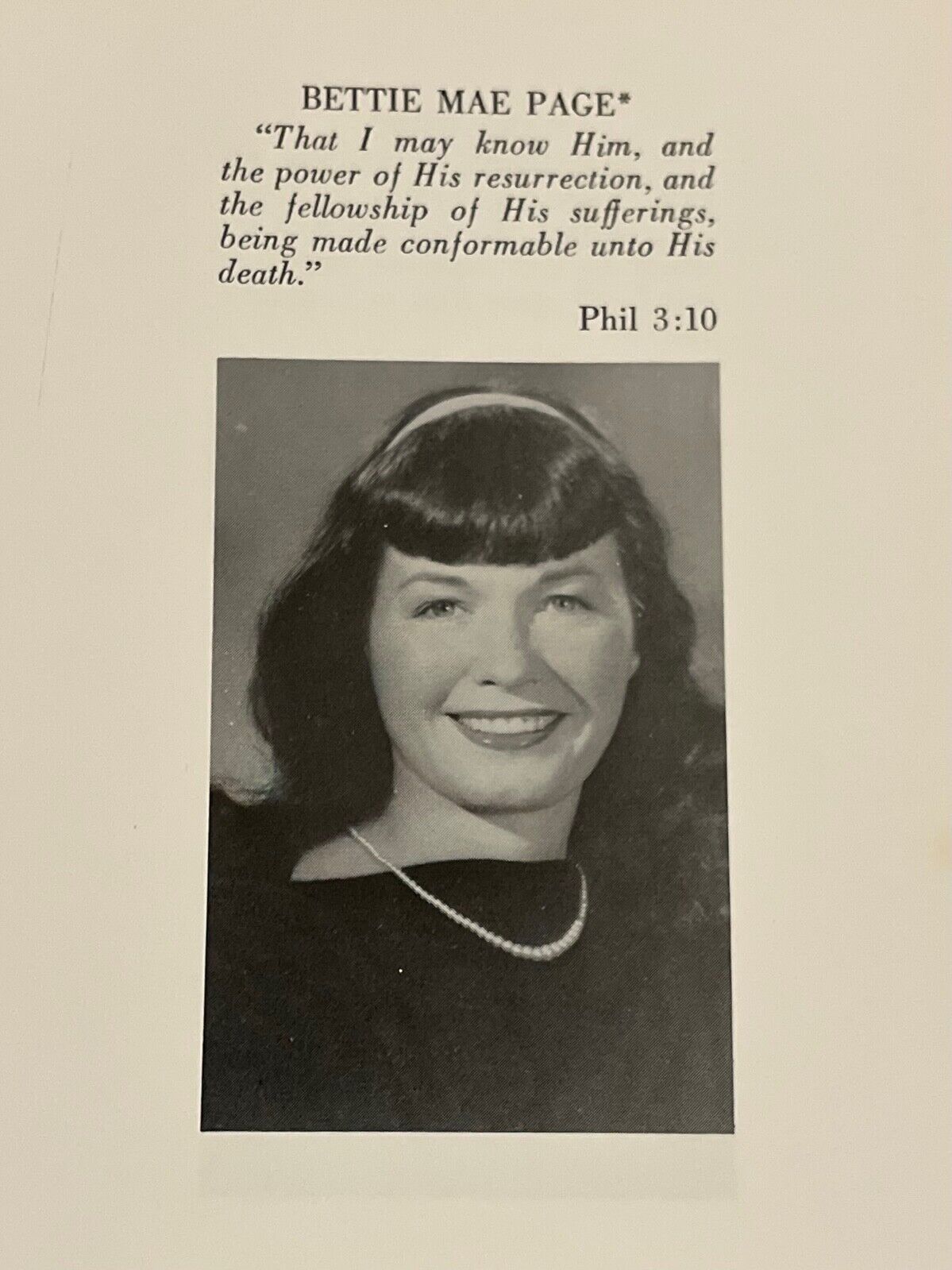 BETTY PAGE / BETTIE PAGE 1963 YEARBOOK AMBASSADOR RARE OBSCURE EX - NM UNMARKED