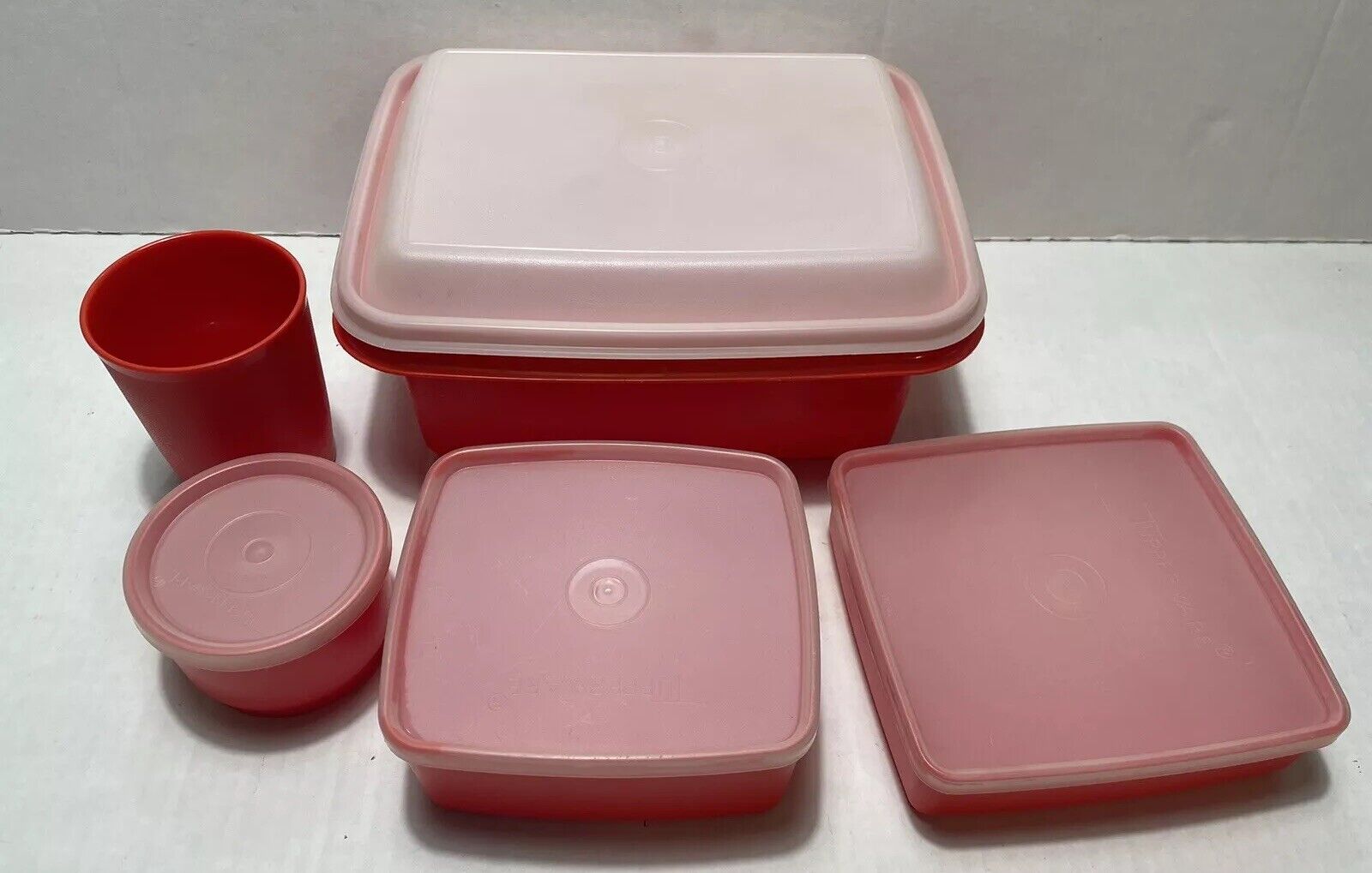 Vtg Tupperware Pack N Carry Lunch Box 5 Piece Set Retro Red Square Rounds
