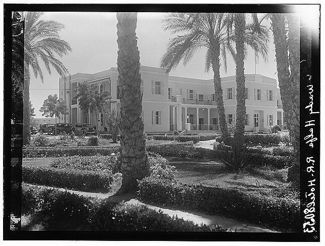 Sudan, Wadi Halfa, The R,R, Hotel from garden 1920s Old Photo