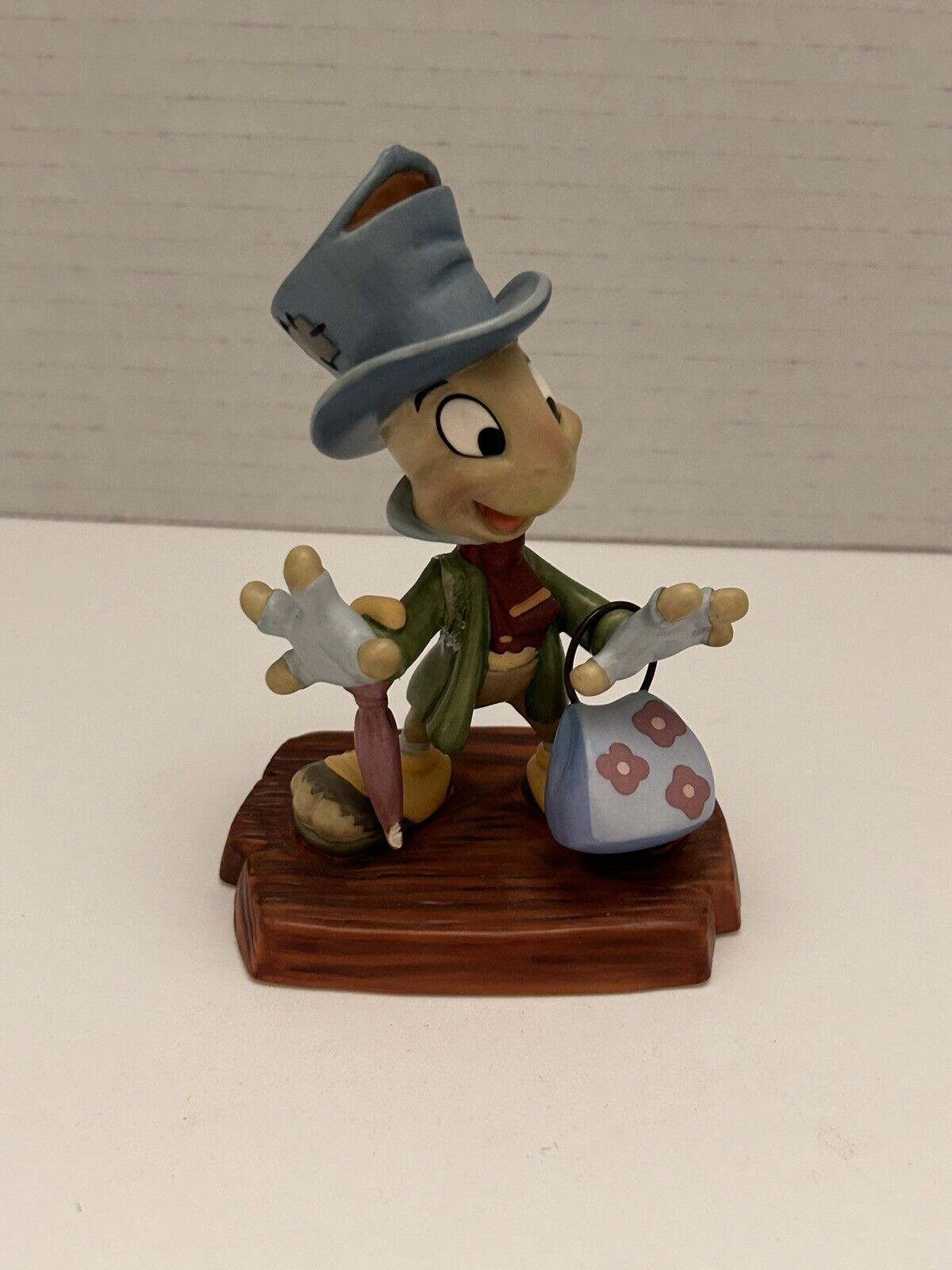 WDCC Walt Disney classic collection Jiminy Cricket I Made Myself A Home Figurine