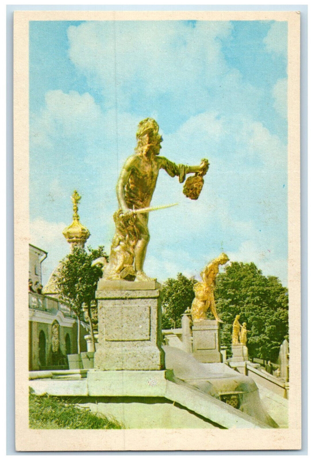c1950\'s Petrodvorets Statue of Perseus Saint Petersburg Russia Postcard