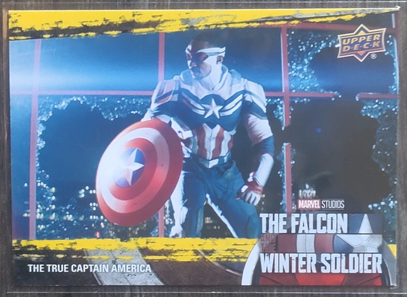 2022 Topps Falcon And The Winter Soldier #75 Yellow Parallel