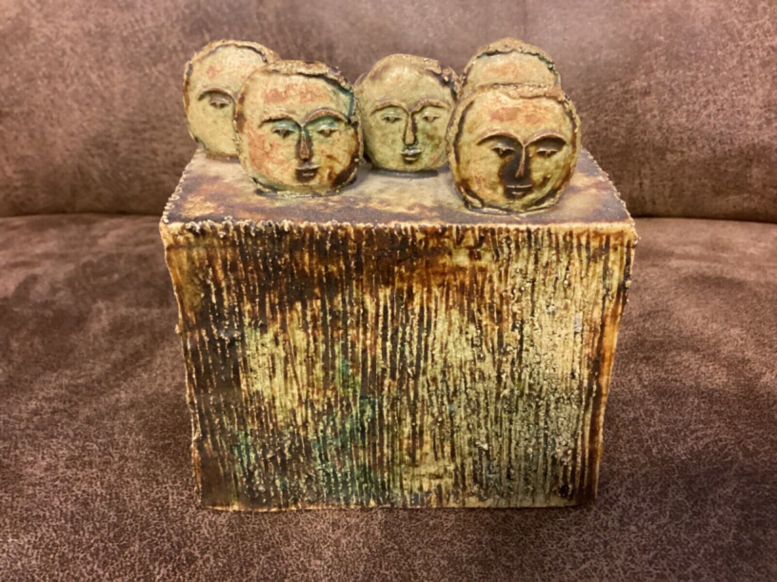 FOLK ART? FACES? CIGAR HOLDER? PIPE HOLDER? I DON\'T KNOW WHAT IT IS