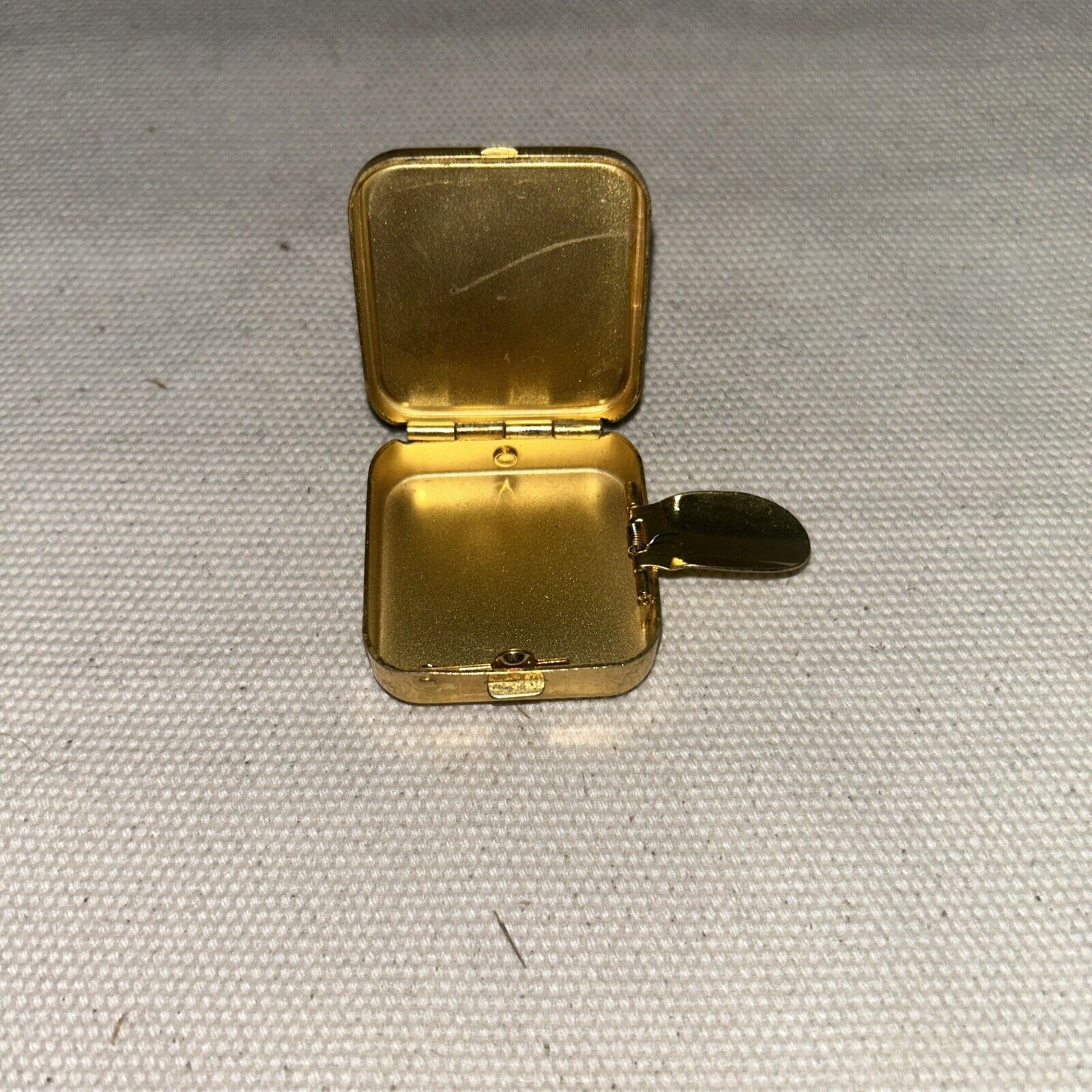 Vintage Small Portable Pocket  Ashtray Rare Great Condition