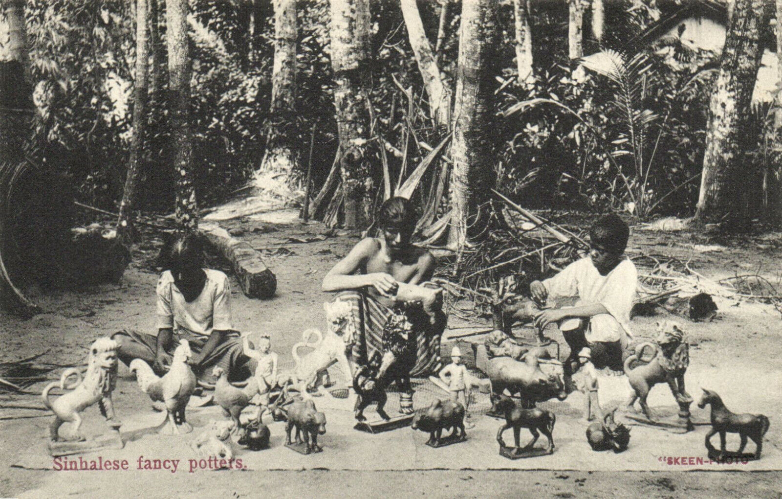 PC CPA SRI LANKA, CEYLON, SINHALESE FANCY POTTERS, Vintage Postcard (b13652)