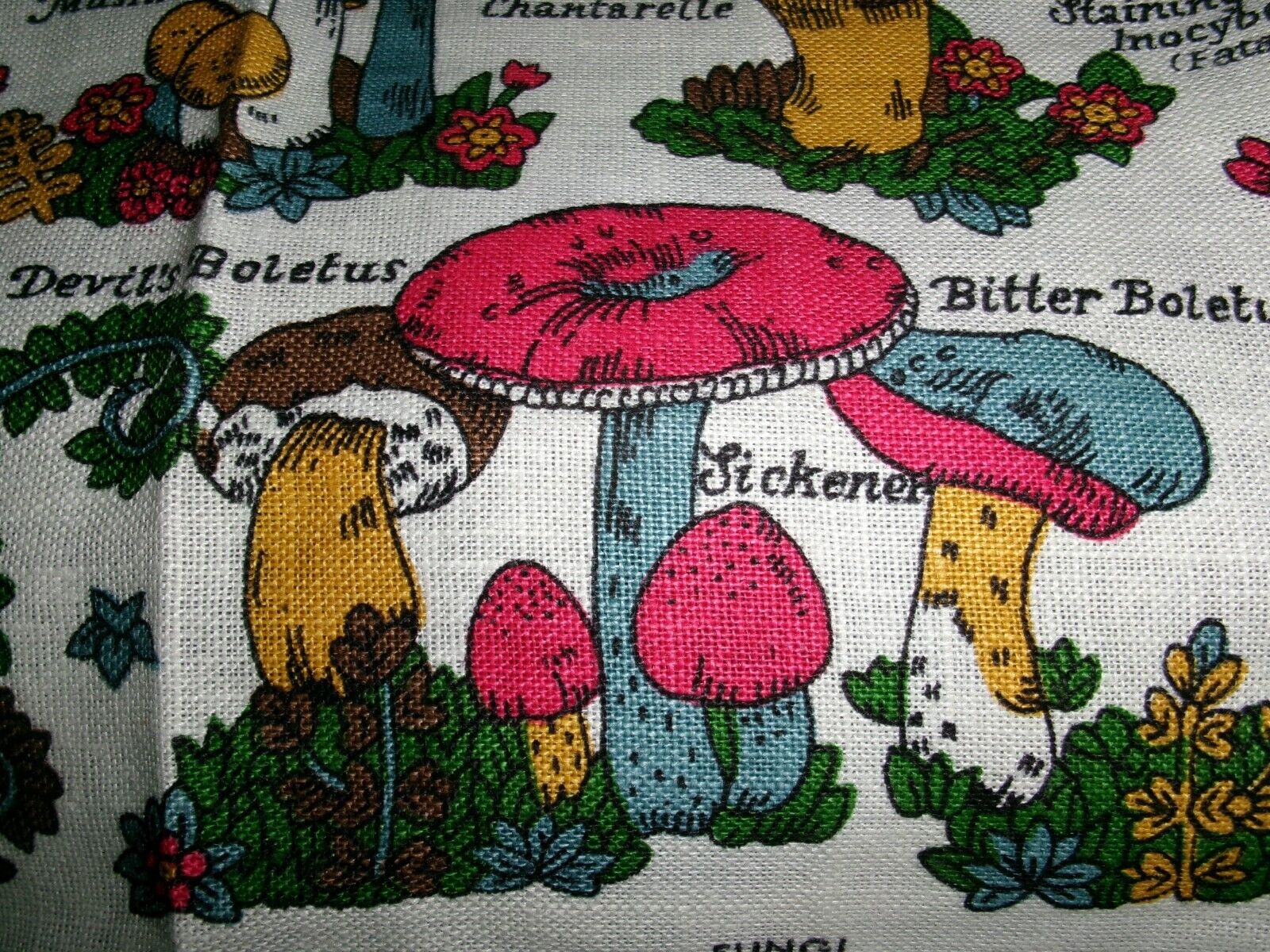 Vintage Wild Mushrooms   Irish  Linen Tea towel By Ulster Reg 5064 UNUSED