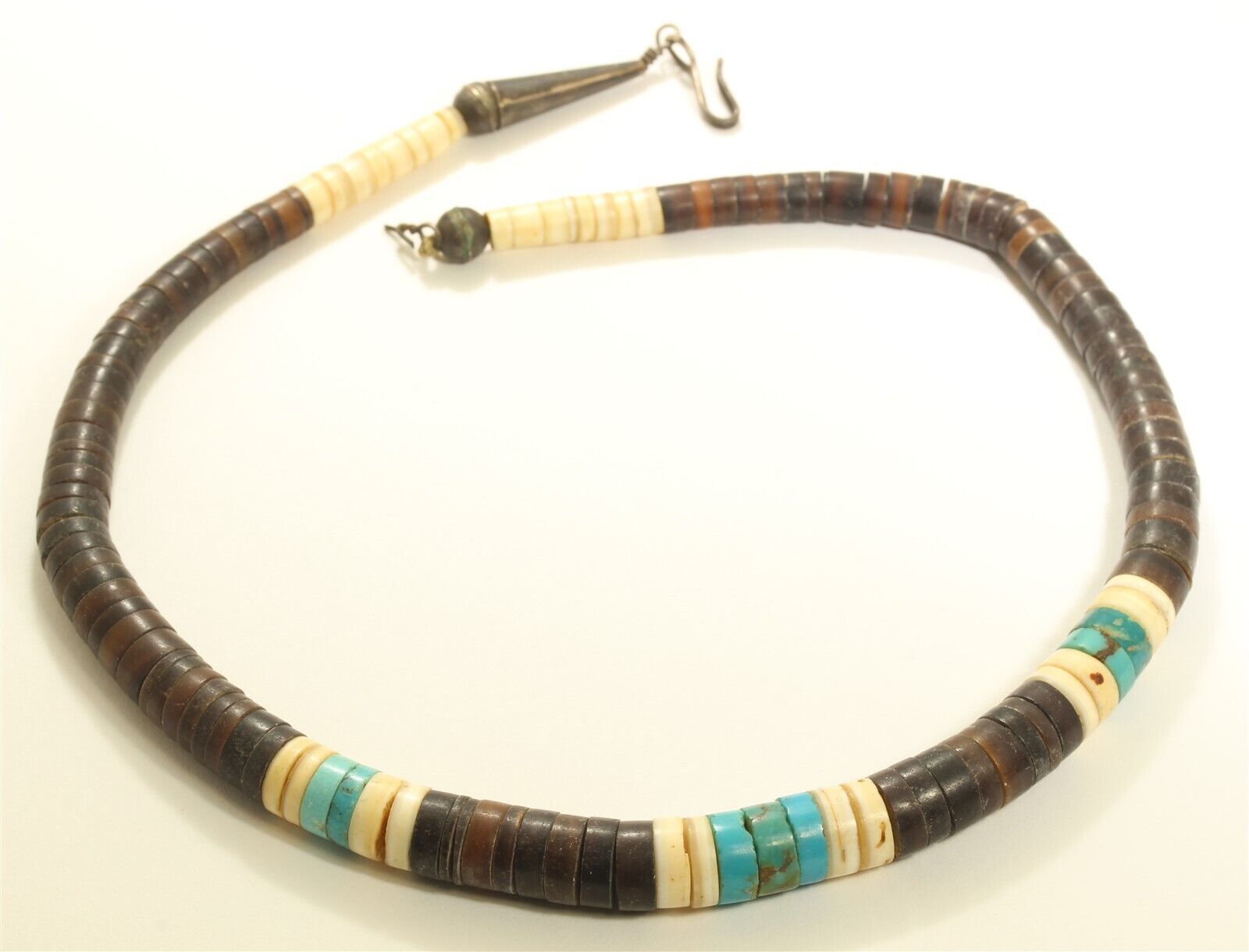 FOR REPAIR Vintage Santo Domingo Pueblo Old Pawn Graduated Heishi Bead Necklace
