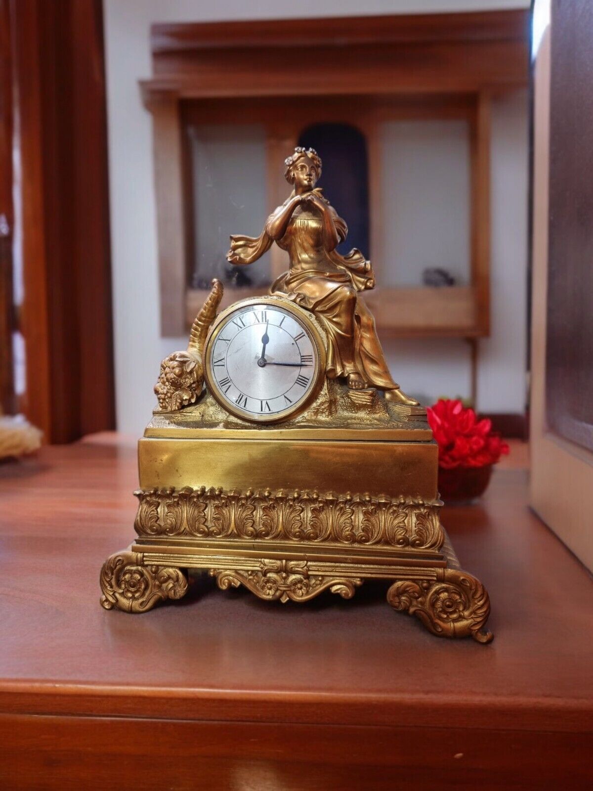 🌟Beautiful 19th Century Small Brass  Mantel Clock H24cm X W19cm \