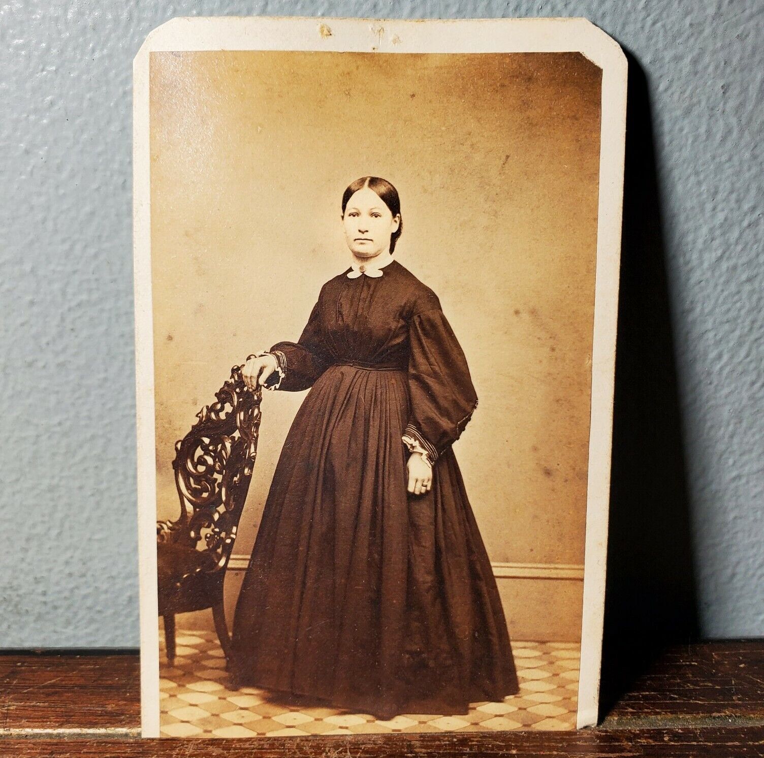 1864-66 CDV Portrait Photo of Beautiful Woman from Bethlehem, PA w/ Tax Stamp