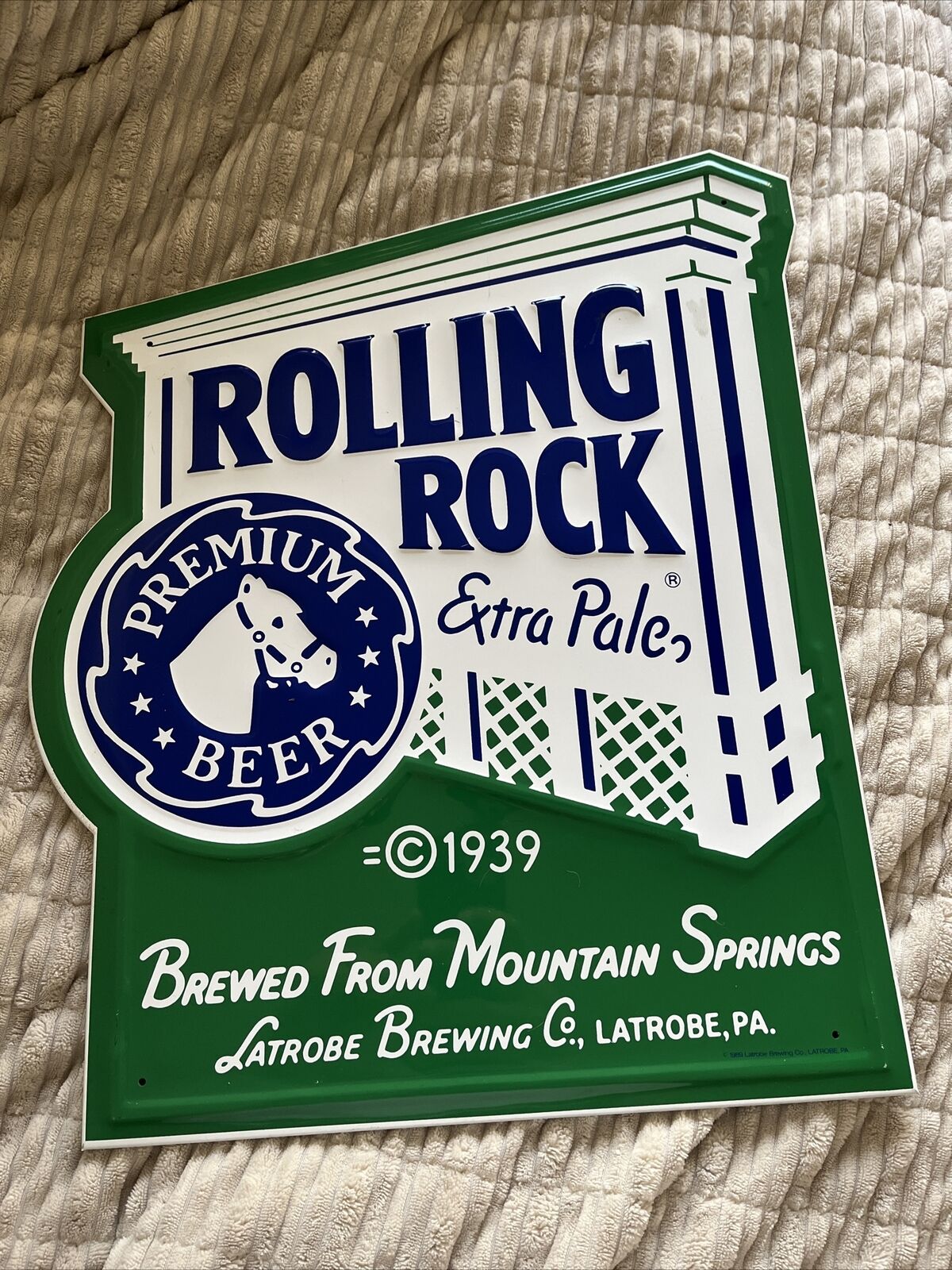 Rolling Rock 1989 Raised Graphics Vintage Metal Beer Sign Bar Tavern Man Cave