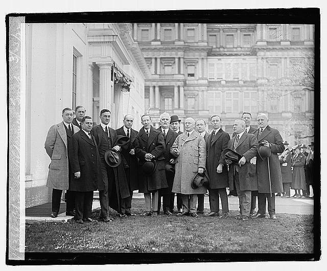 Photo:Chicago Aldermen group,March 1922