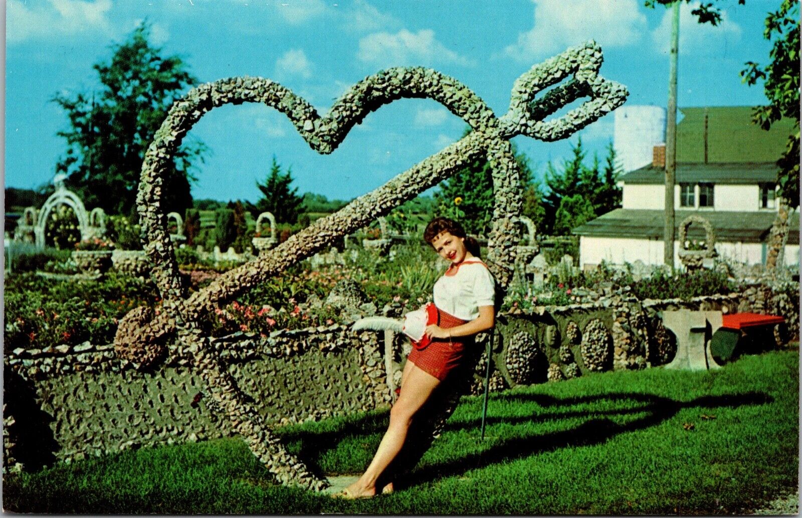 Old Illinois Postcard - Rockome Gardens Pretty Girl - Arthur, Arcola 