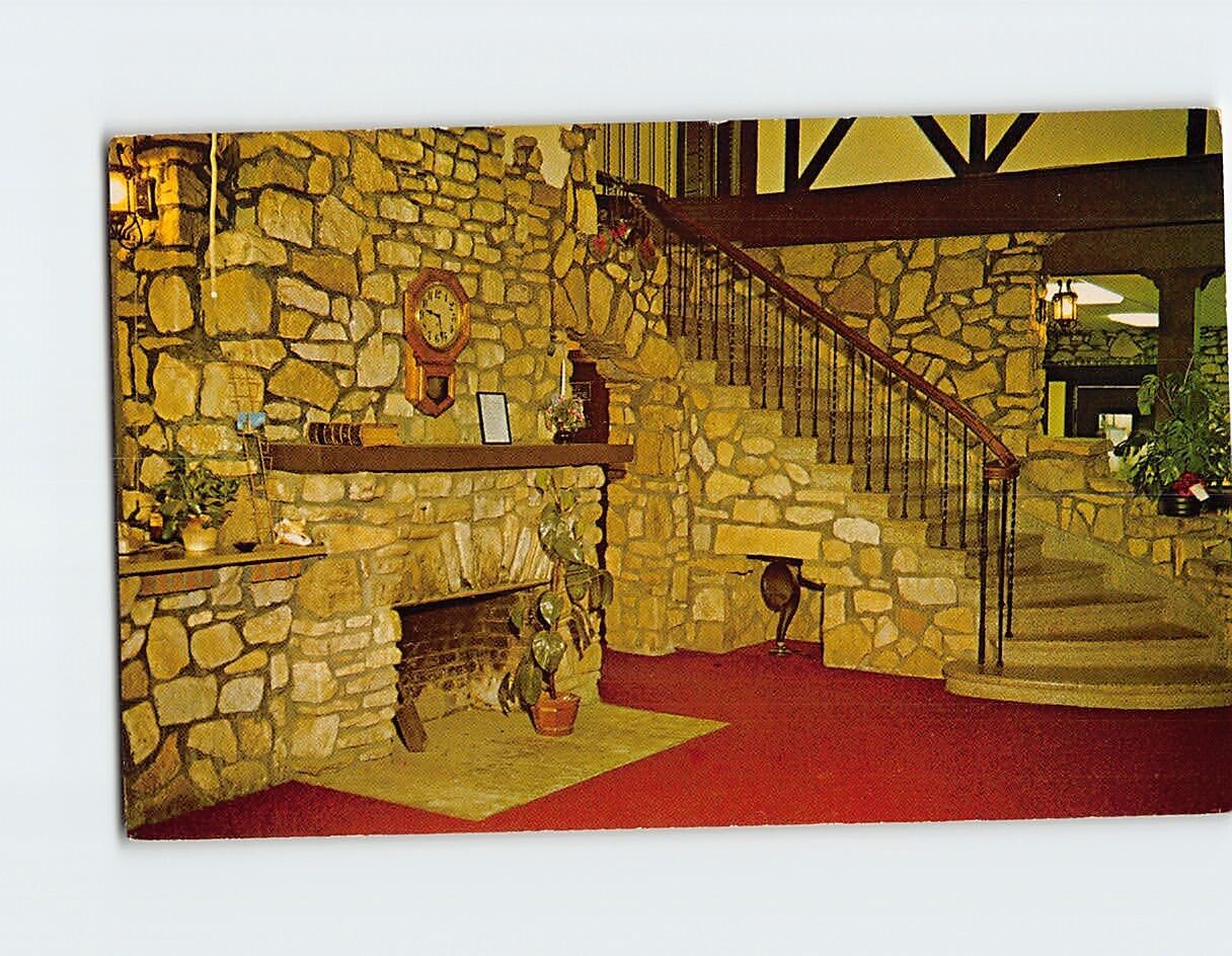 Postcard Interior Ye English Inn Hollister Missouri USA