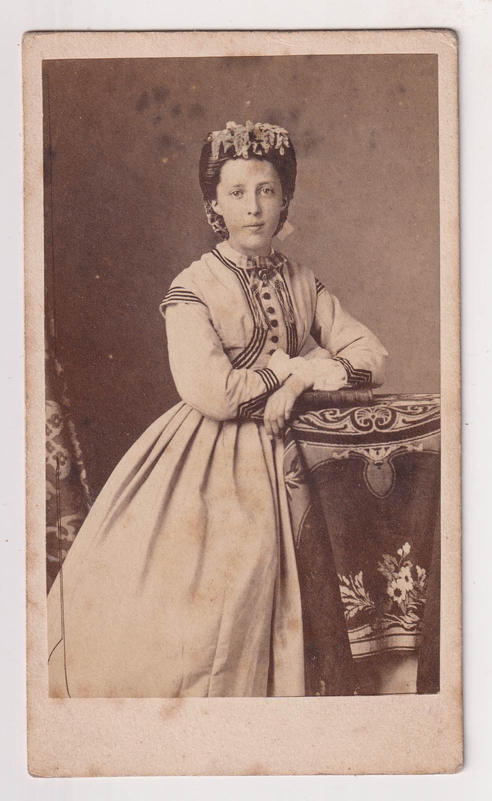 Herbert à Beauvais CDV - Portrait of a Young Woman - Vintage Print c.1865