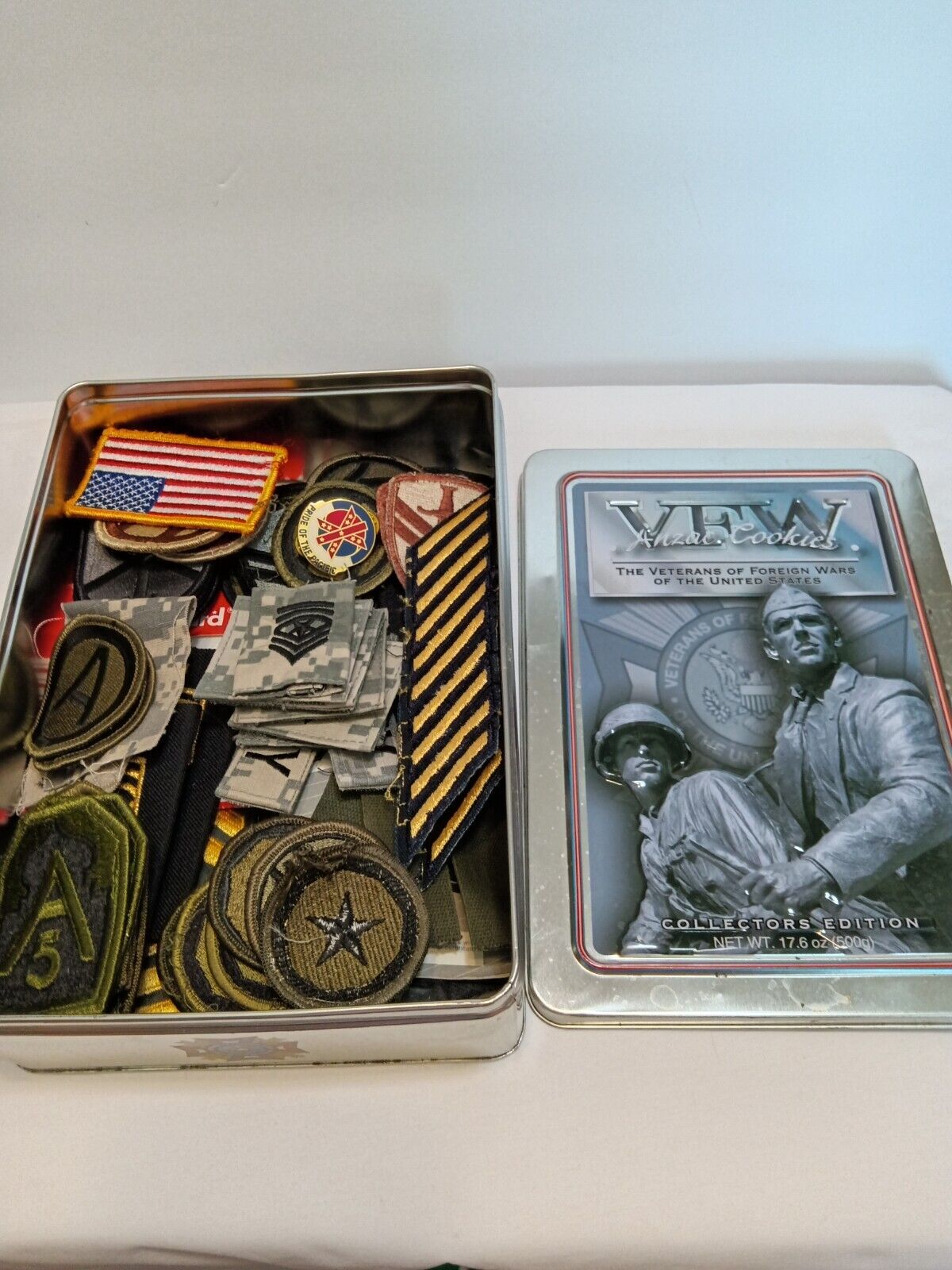 62 pcs various army patches pins in vintage VFW Cookie Tin Most patches new