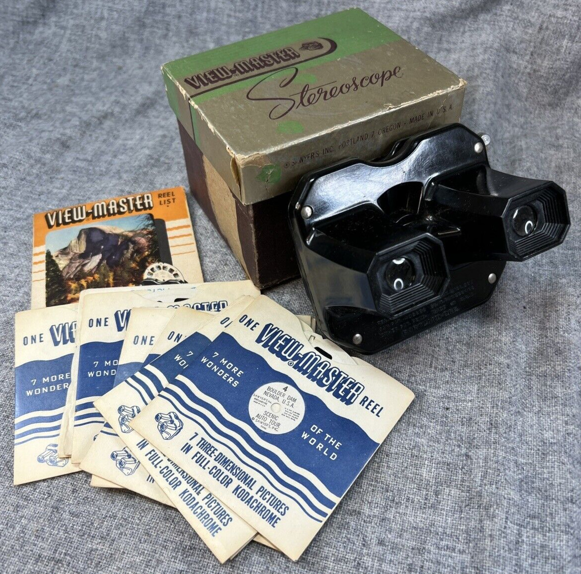 Vintage Sawyers View-Master 3D Slide Viewer Stereoscope w/ Box and 10 Reels.