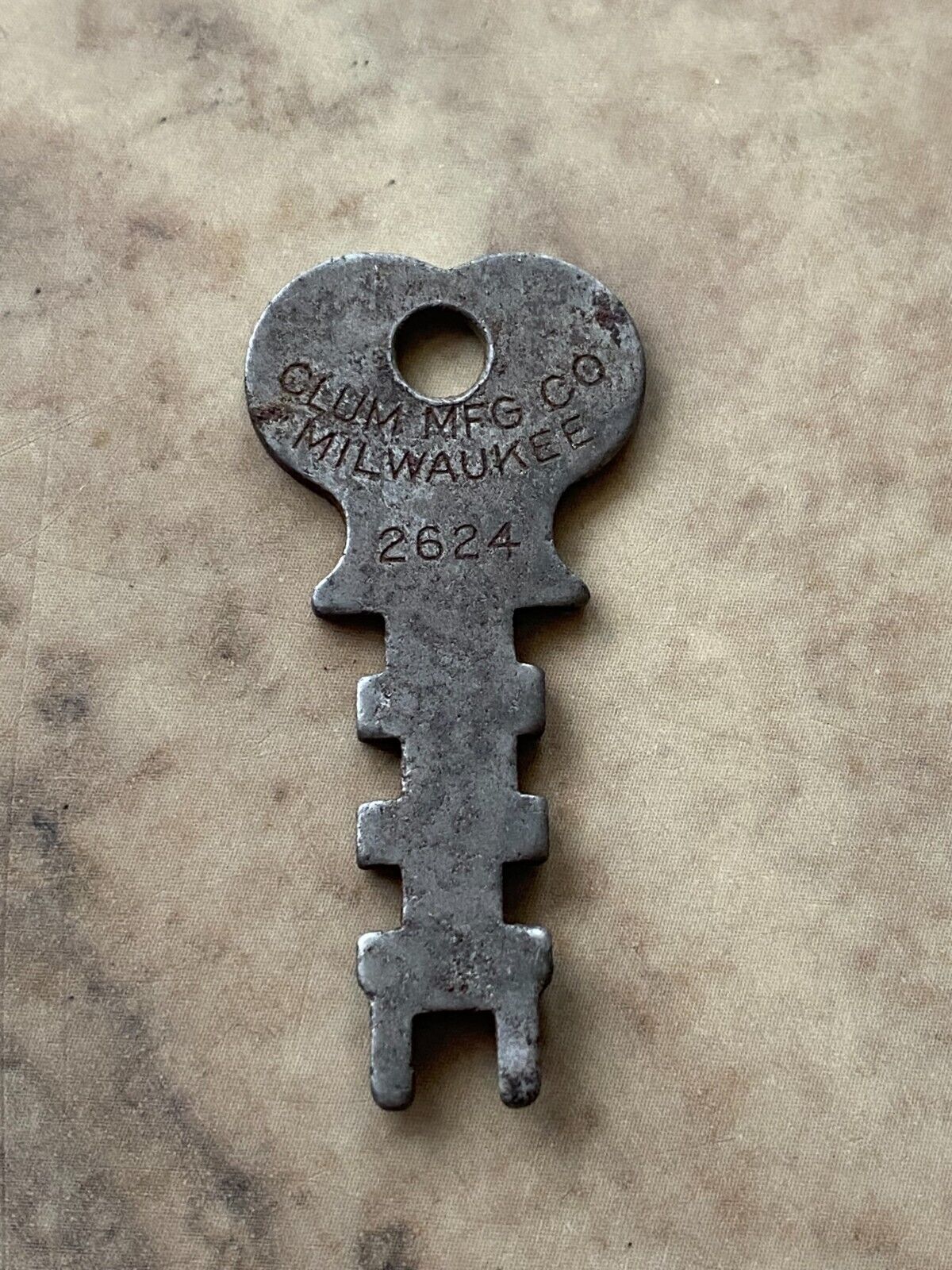 Vintage Key CLUM Mfg Co Flat Ignition Key #2624 Milwaukee