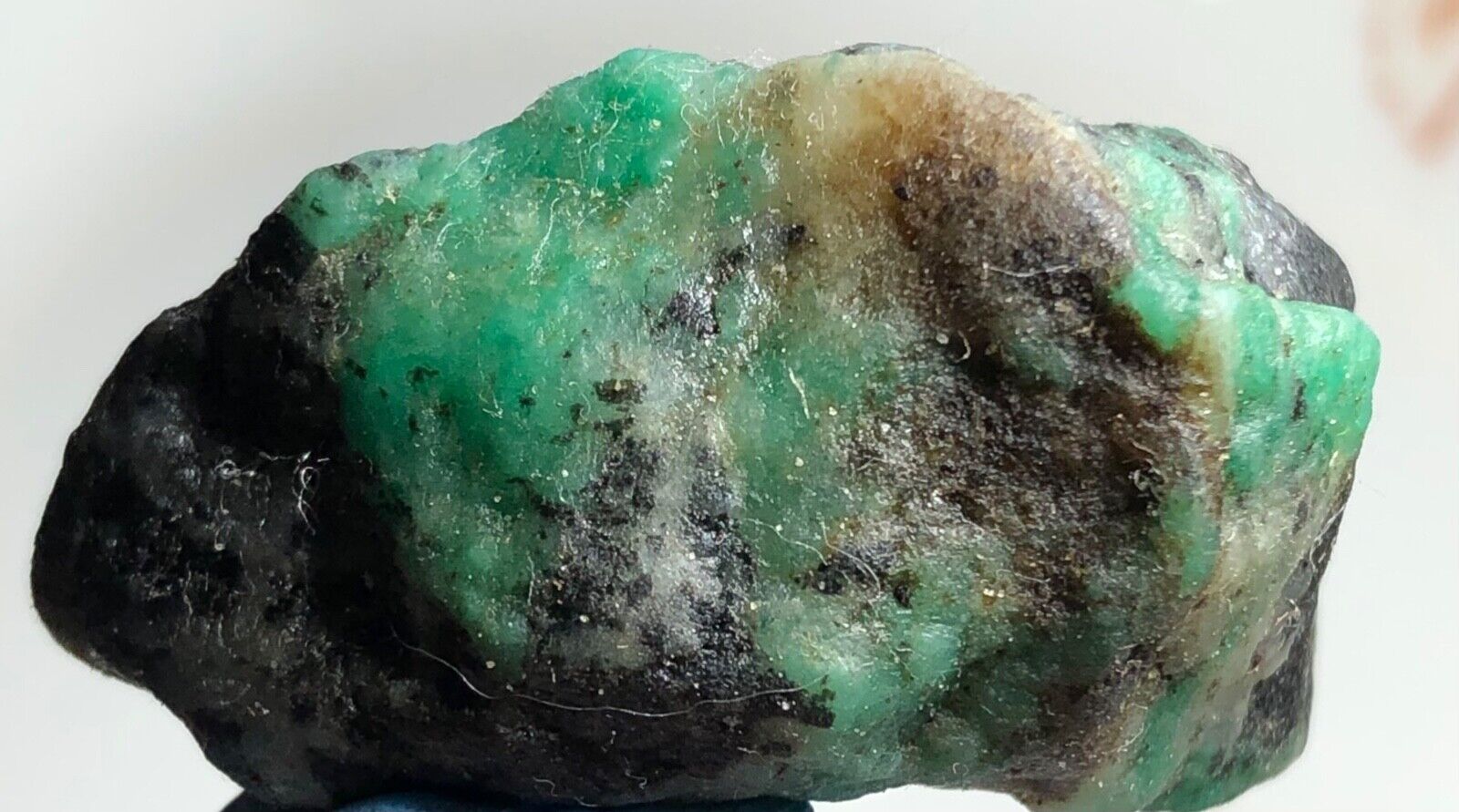 124 carats beautiful Emerald Crystal Specimen from Pakistan