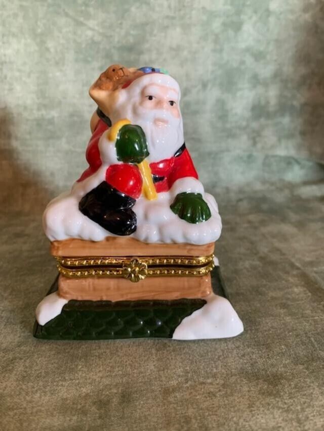 Lenox China Santa on top of Chimney trinket box