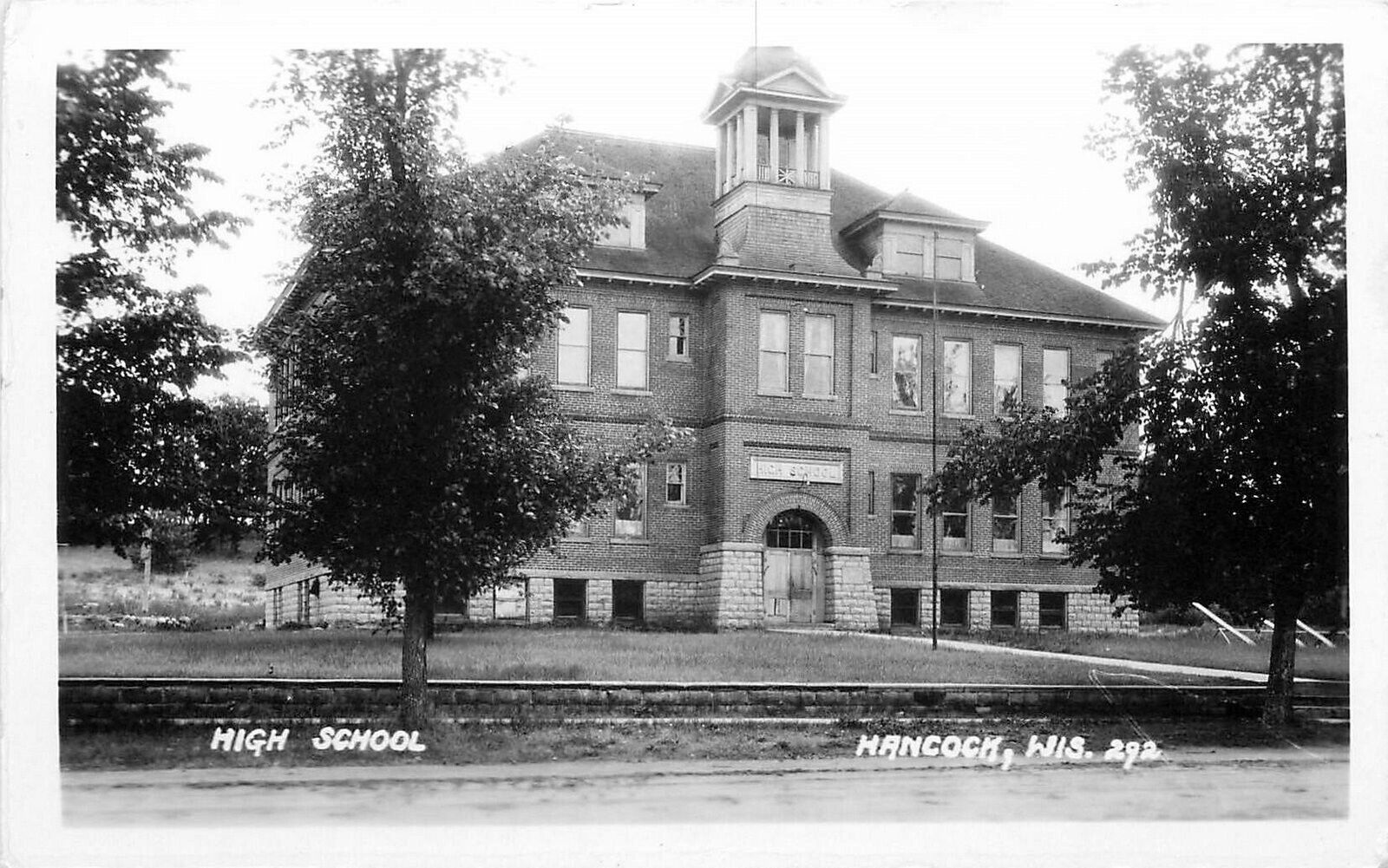 Postcard 1930s RPPC Photo Wisconsin Hancock High School Moen Photo 22-12524