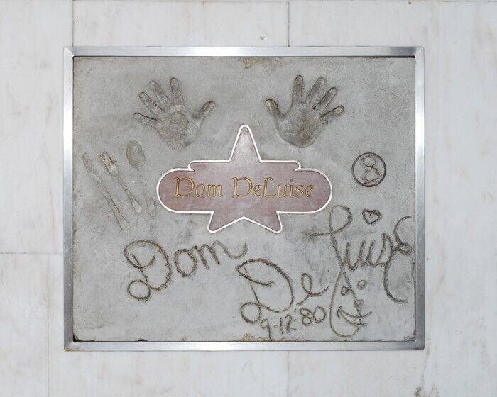 8x10 Color photo of Dom DeLuise Hand Prints at Resorts Casino in Atlantic City