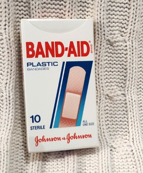 Vintage Band-Aid Travel Size Box With 6 Plastic Bandages From 1989