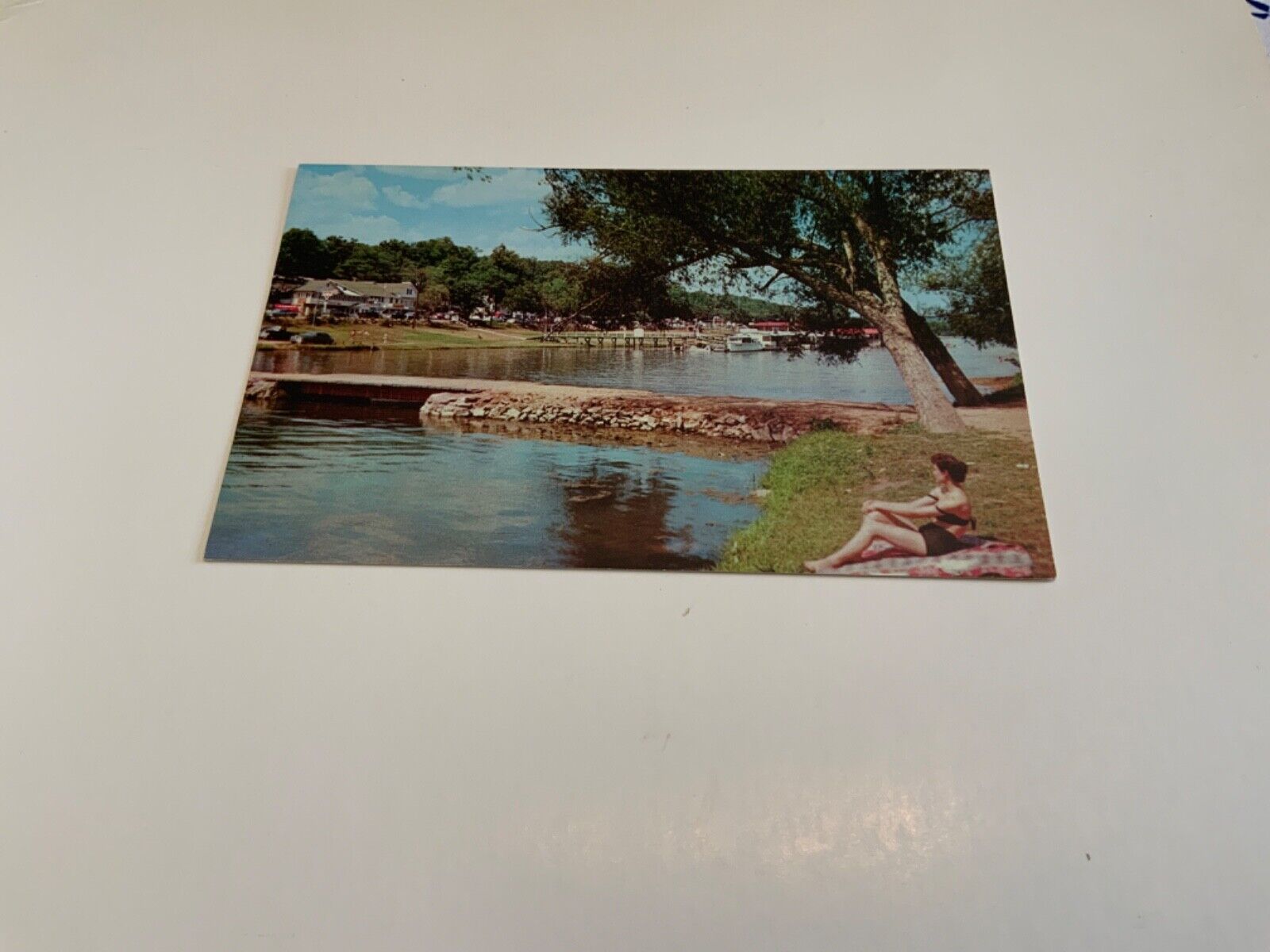 Rockaway Beach, MO. ~ Lake Taneycomo - Unposted  Vintage Postcard