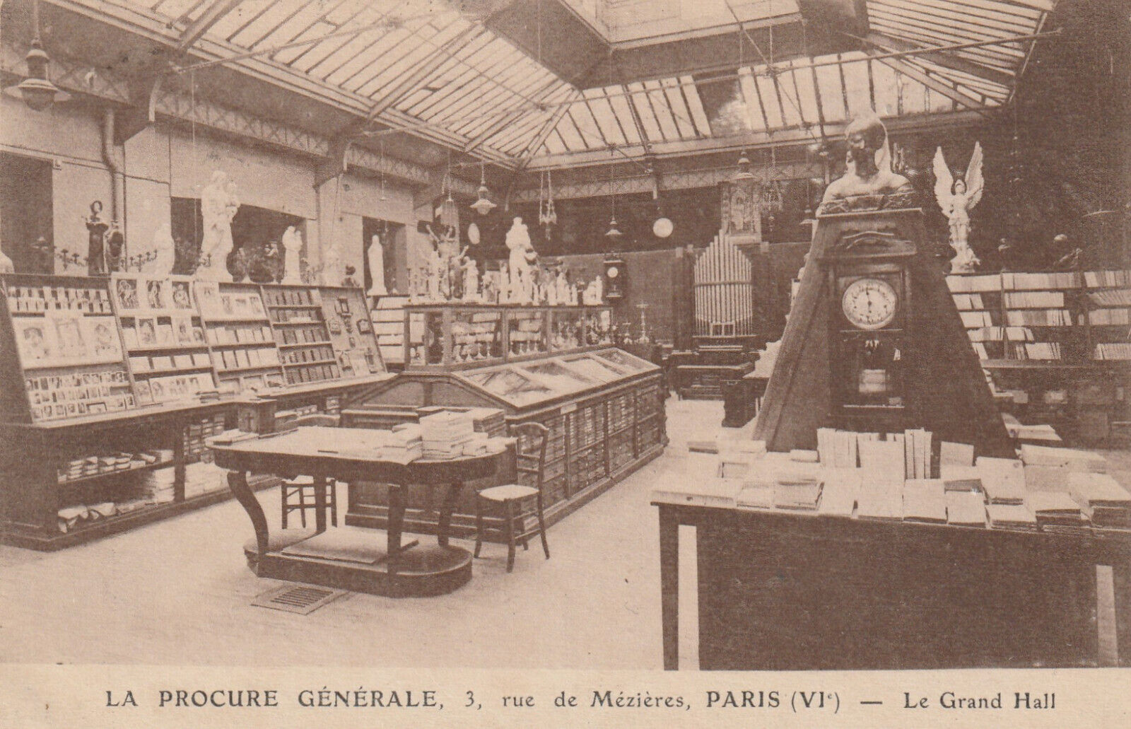 75 CPA PARIS VI° LA PROCURATE GENERAL 3 RUE DE MAIZIERES LE GRAND HALL - BOOKSTORE