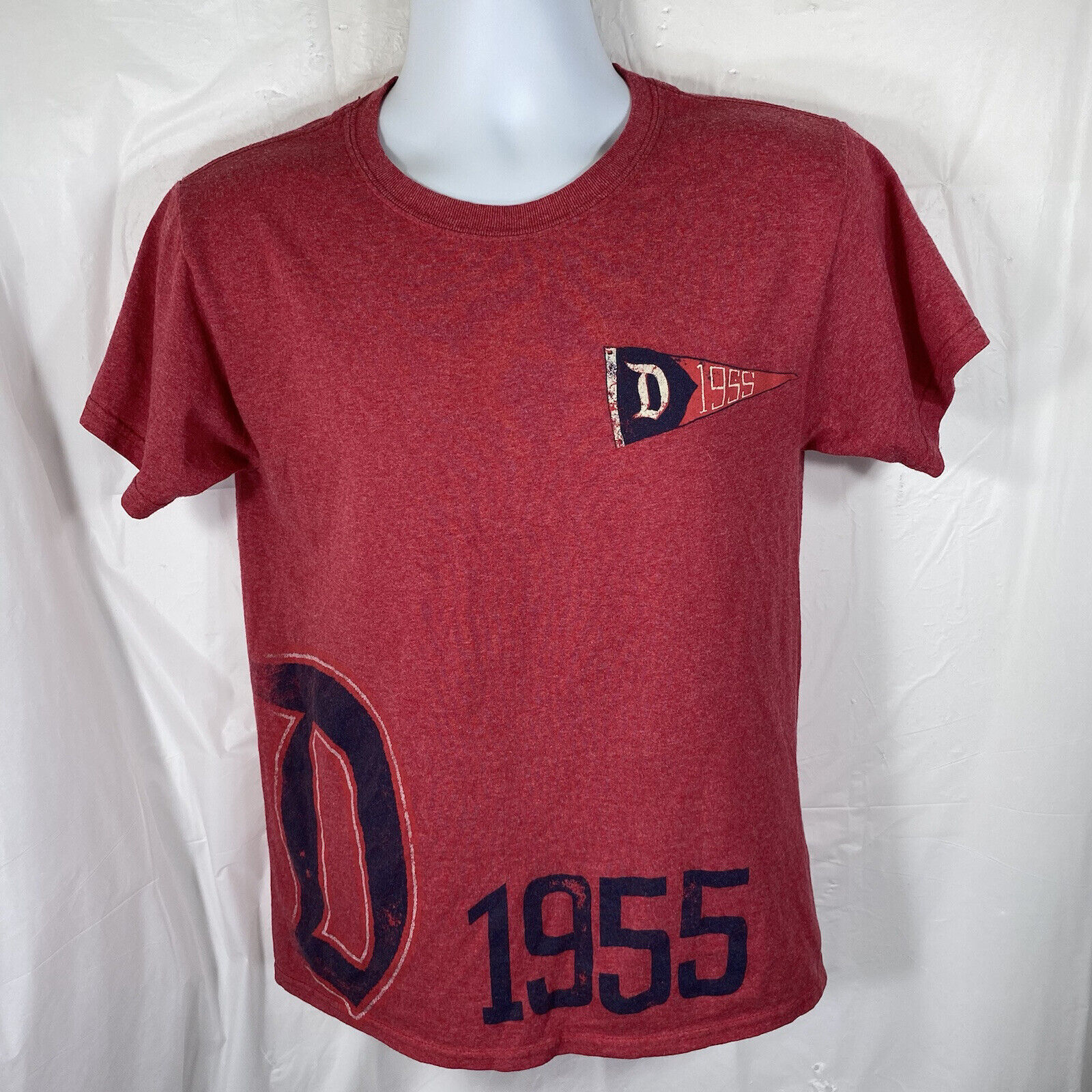 Disney Parks Men\'s Small 1955 Logo Flag Short Sleeve Red Graphic T Shirt