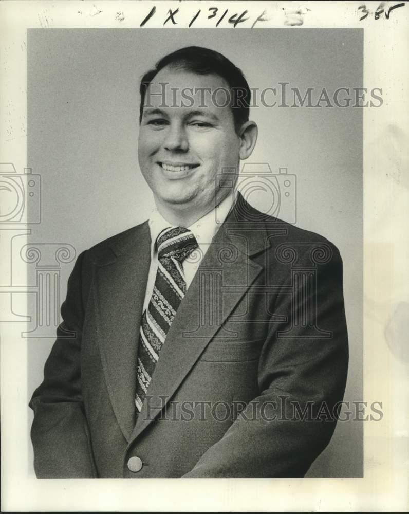1977 Press Photo Randy M. Loup, Marine Manager of International Insurance Agents