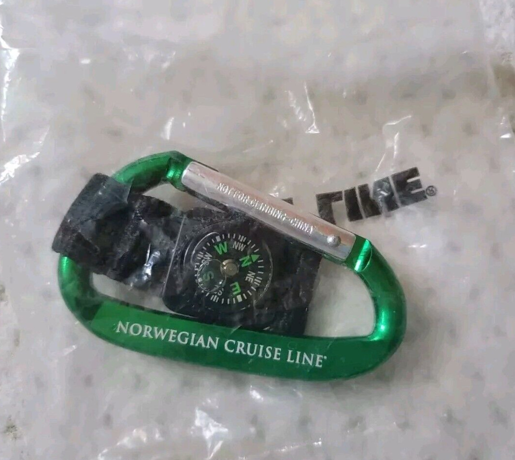 SEALED NCL NORWEGIAN CRUISE LINE Green Carabiner Keychain with Compass